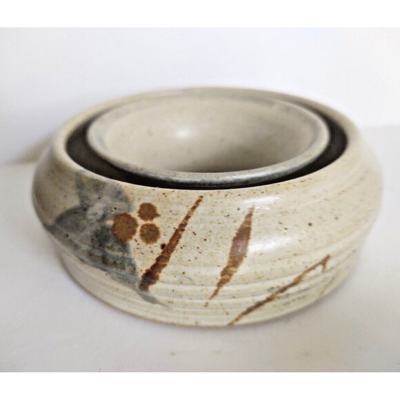 Pottery Pansy Posy Ring Phil Yordy, Conestoga River Pottery, St. Jacobs, Ontario - Picture 1 of 10